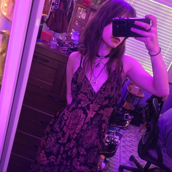 Meet your Posher, Lee - Picture 2 of 2